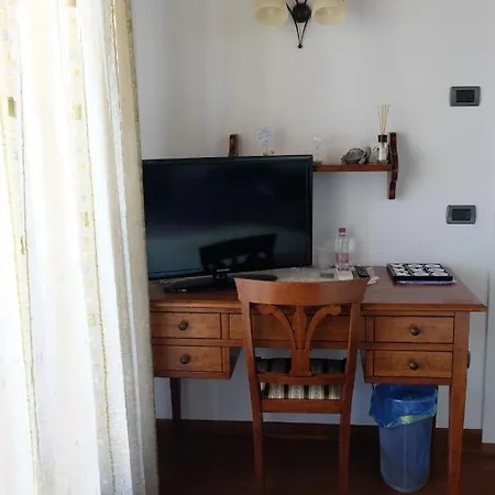 Agli Ulivi לינה וארוחת בוקר