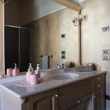 Agli Ulivi לינה וארוחת בוקר