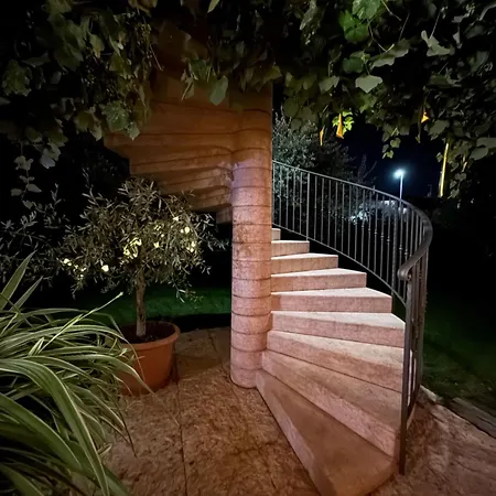 Agli Ulivi לינה וארוחת בוקר מארוסטיקה