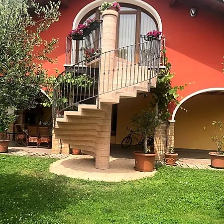 Alojamento de Acomodação e Pequeno-almoço Agli Ulivi 3*