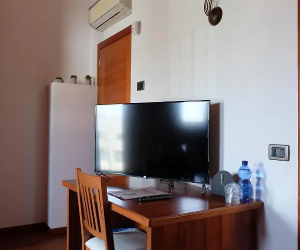 Agli Ulivi Bed & Breakfast 3*